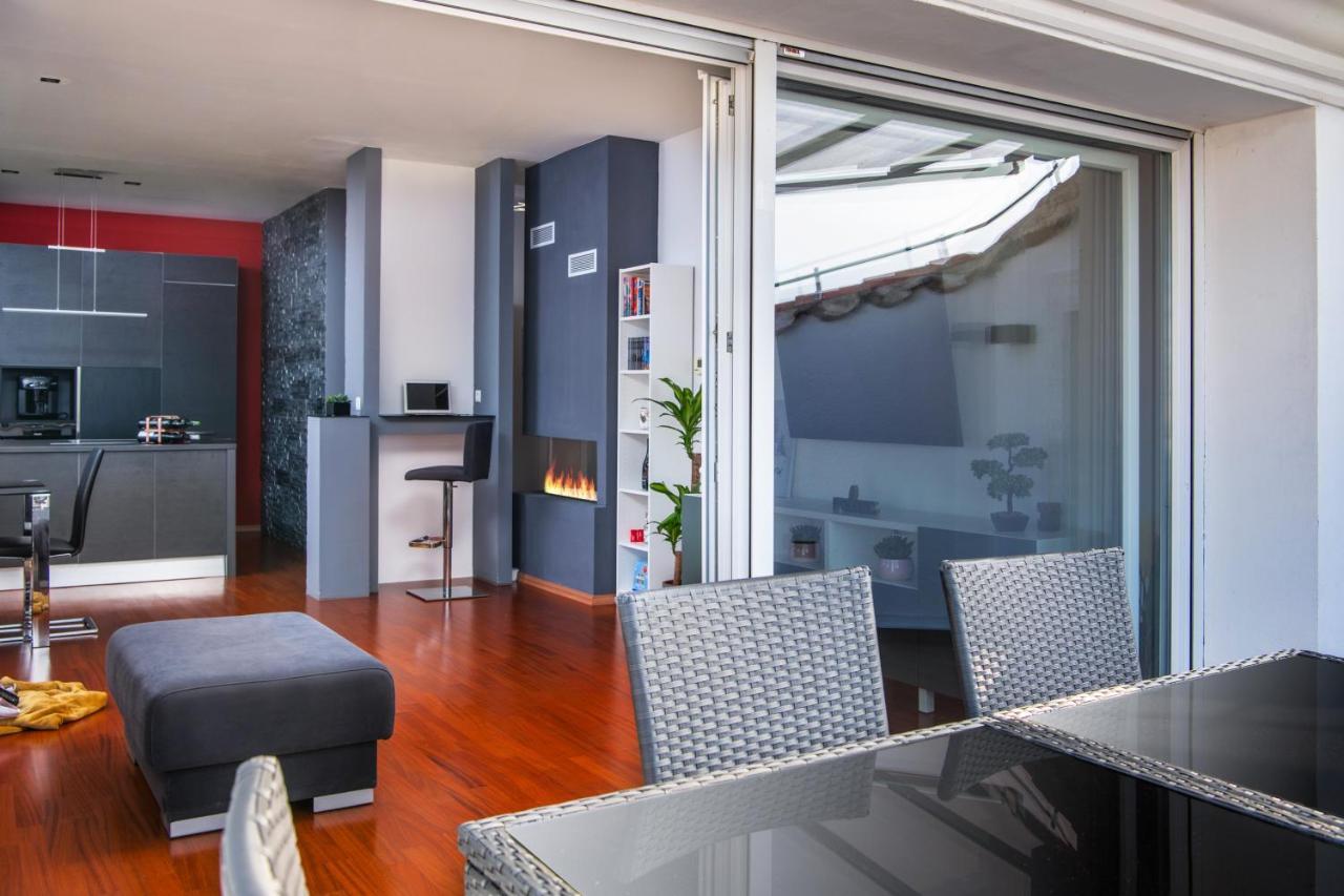 Apartment Rooftop Pula Bagian luar foto