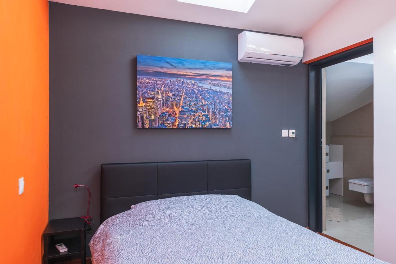Apartment Rooftop Pula Bagian luar foto